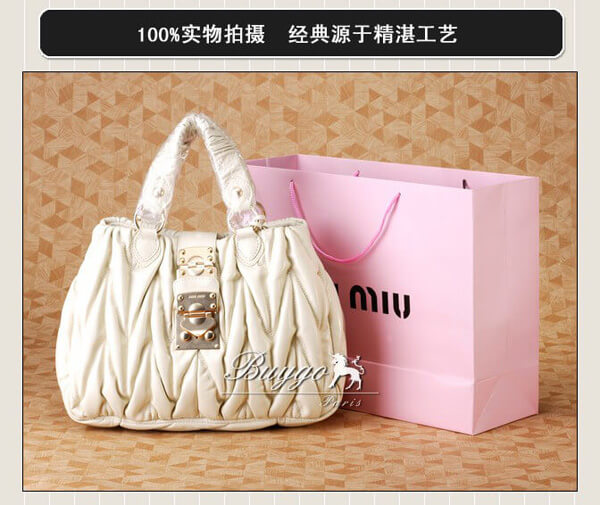 ミュウミュウ スーパーコピー ストラップ付きギャザーハンドバッグ RN0473 MATELASSE LUX MUGHETTO