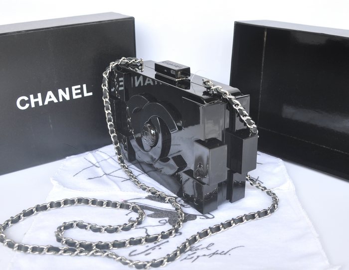 シャネル ハンドバッグ スーパーコピー2025春夏新作新品 シャネル Lego Clutch ハンドバッグA37013
