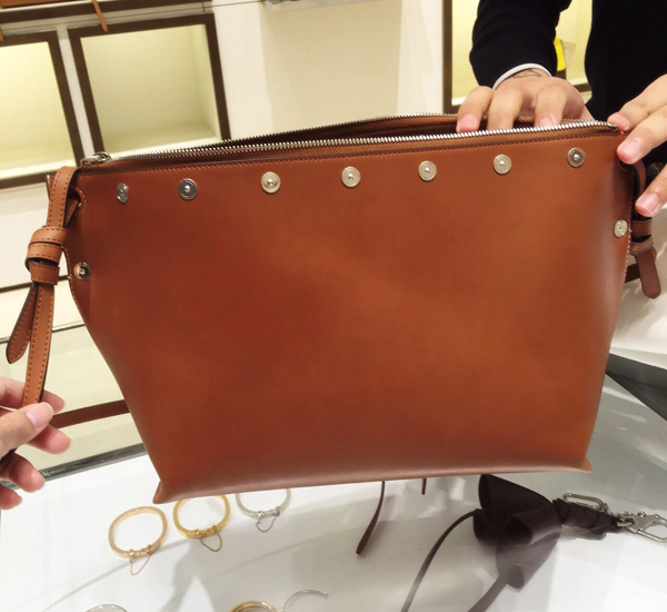 セリーヌ バッグ スーパーコピーセリーヌ 2016春夏新作MEDIUM SAILOR BAG TAN 177273ABE.04LU