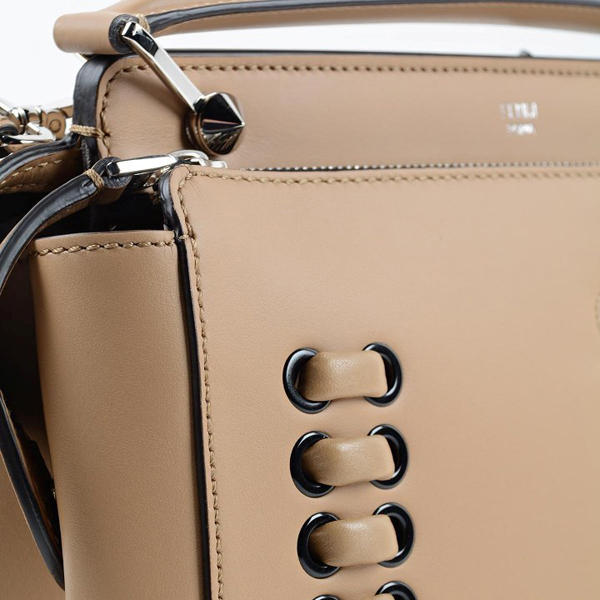 フェンディ バッグフェンディ 2016新作 取り外し可能なショルダーストラップ 今話題の'Fashion Show Dotcom' Tote Bag Camel