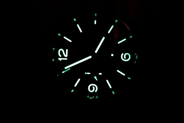 パネライ ルミノール1950 スーパーコピー10デイズ GMT アッチャイオ PAM00533