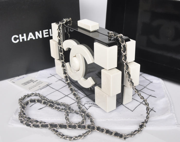 シャネル ハンドバッグ スーパーコピー2025春夏新作新品 Lego Clutch ハンドバッグA37013