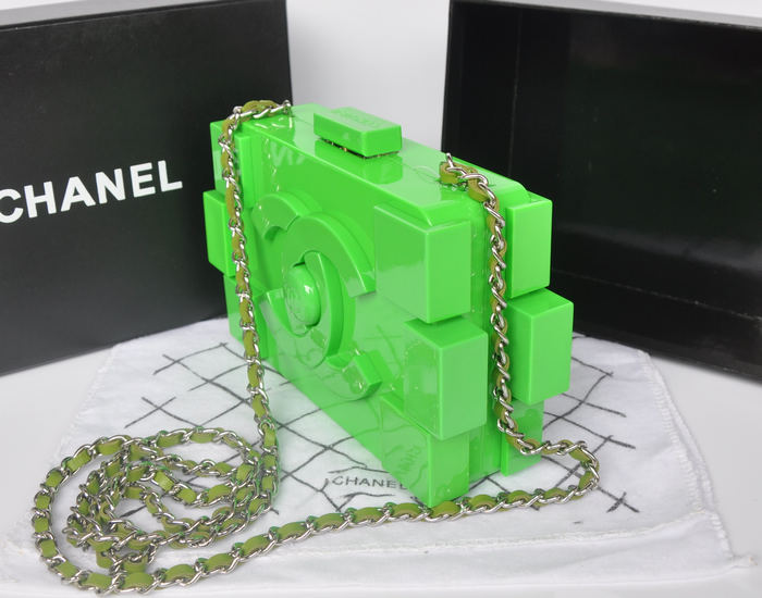 シャネル ハンドバッグ スーパーコピー2025春夏新作新品 Lego Clutch ハンドバッグA37013緑だ