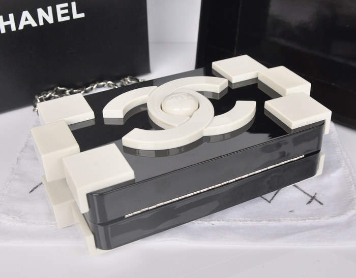シャネル ハンドバッグ スーパーコピー2025春夏新作新品 Lego Clutch ハンドバッグA37013