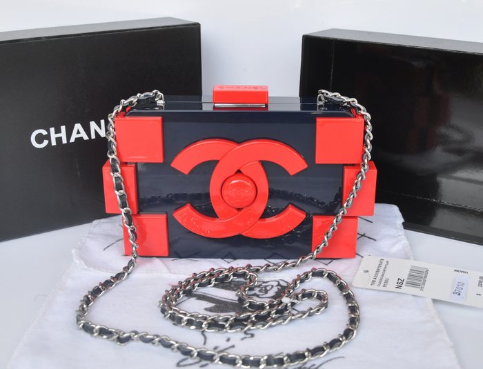 シャネル ハンドバッグ スーパーコピー2025春夏新作新品 Lego Clutch ハンドバッグA37013