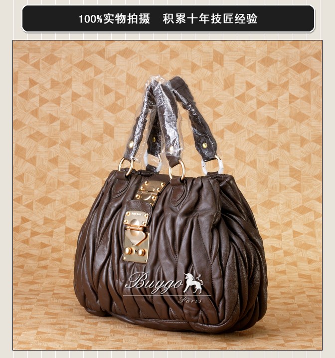 ミュウミュウ スーパーコピー ストラップ付きギャザーハンドバッグ RN0473 MATELASSE LUX MUGHETTO