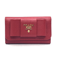 プラダキーケース コピー1PG222 SAFFIANO FIOCCO FUOCO リボンモチーフ 6連キーケース 1PG222 ZTM F068Z