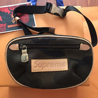 ルイヴィトン コピー  × シュプリーム バムバッグ M44202 BUMBAG PM バムバッグ カモフラージュ 