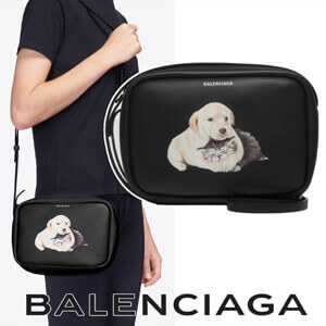 2025新作人気 バレンシアガスーパーコピー Puppy & Kitten Everyday Camera Bag