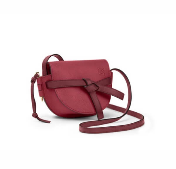 2025日本未発売新作 ロエベ偽物 ゲートミニバッグ入荷ロエベ Gate Mini Bag Raspberry/Wine 321.12.U62