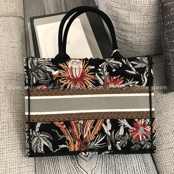 ディオール ブックトート コピー 2020SS新作 ディオール BOOK TOTE S フラワー ブラック M1296ZWFC M911
