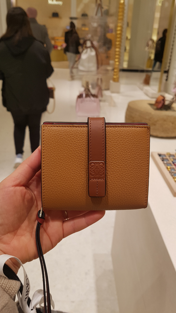2020SSロエベ ミニ財布 偽物 コンパクト ジップ ウォレット COMPACT ZIP WALLET 124.12.Z442