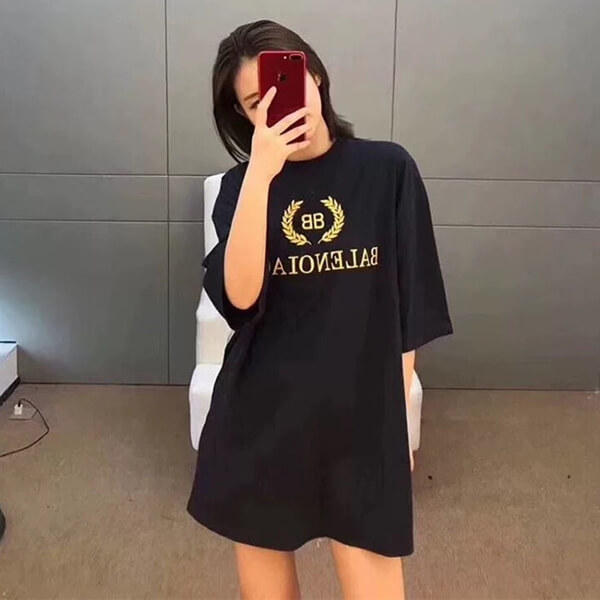 バレンシアガ tシャツ 偽物 バレンシアガ オーバーサイズ プリント 