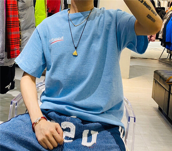 バレンシアガ tシャツ 偽物 ロゴ 半袖 政治キャンペーンTシャツ