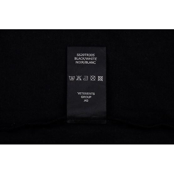 ヴェトモン tシャツ 偽物 VETEMENTS ロゴ Tシャツ SS20TR305