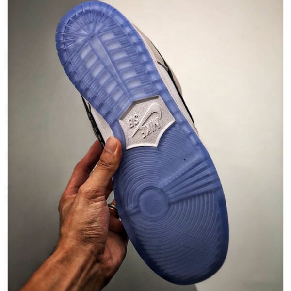 ディオール ジョーダン 偽物 ナイキ コラボ ブランド ディオール SB Dunk Low Pro BQ6817