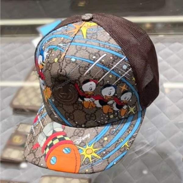 グッチｘDISNEY★ドナルドダック キャップ★すぐ届く 648843 4HACR 8465