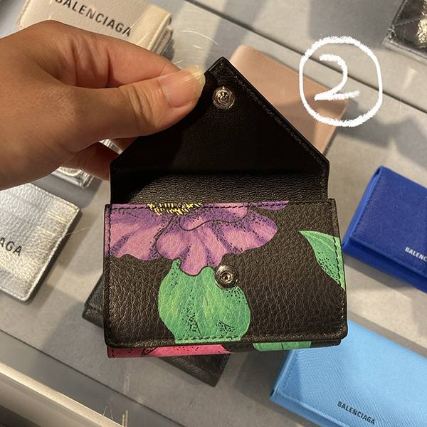 【春の大SALE★】 バレンシアガ 大人気！定番三つ折りミニ財布 偽物★ 391446 DLQZN