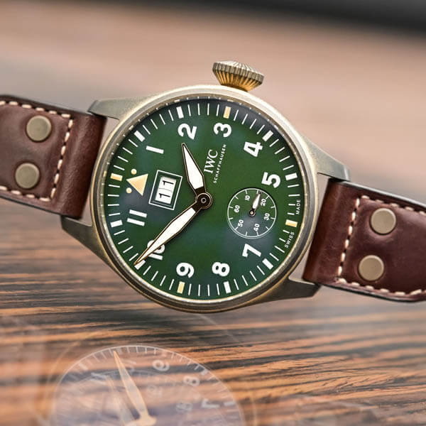 2025新作 IWC コピー パイロット・ウォッチ・クロノグラフ・トップガン “SFTI” IW389104