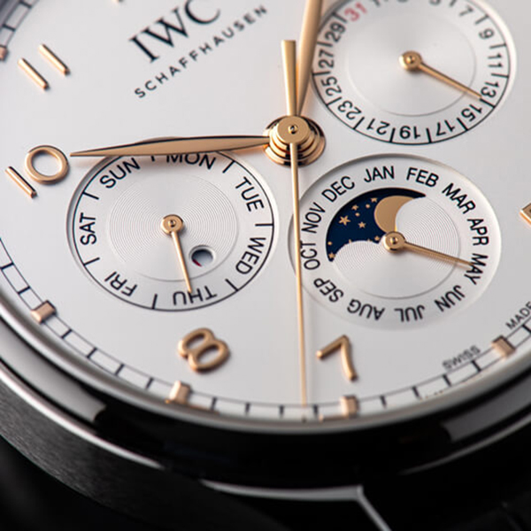 IWC 2025新作 偽物 ポルトギーゼ・パーペチュアル・カレンダー 42 IW344203
