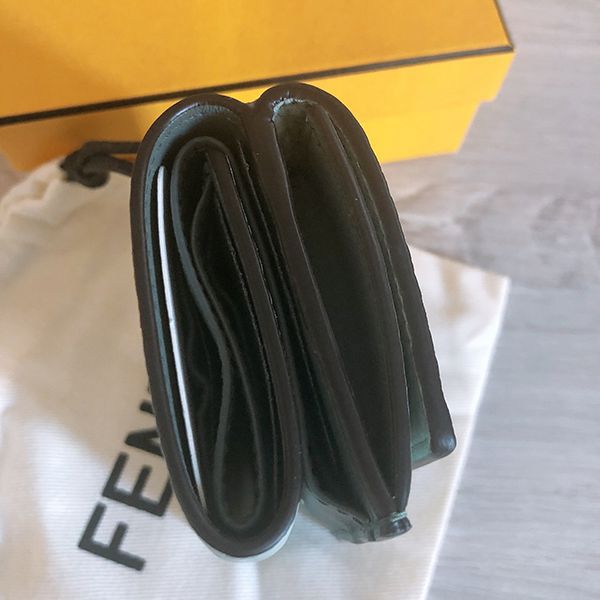 フェンディミニウオレット*希少なセレリア!*ミニ財布 スーパーコピー8M0348