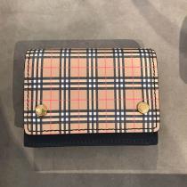 【バーバリー OUTLET 新品】 カードケース財布コピー 40778621