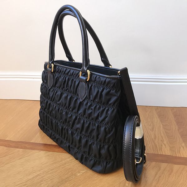 プラダ スーパーコピーゴ―フレナイロン×レザーBAG  1BA173
