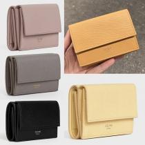 折りたたみコンパクト財布 コピーグレインドカーフスキン / セリーヌ10E603BEL.25VP