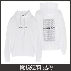 関送込★モンクレール コピー★“SAME BUT”“DIFFERENT” フーディ