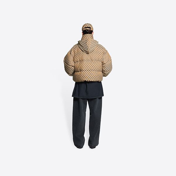 【グッチ x バレンシアガ】☆限定品☆ハッカー ダウンジャケット コピー 681883TLO531269