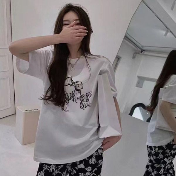 セリーヌ Tシャツ 偽物 クルーネック エイミードリアン 2X944671Q