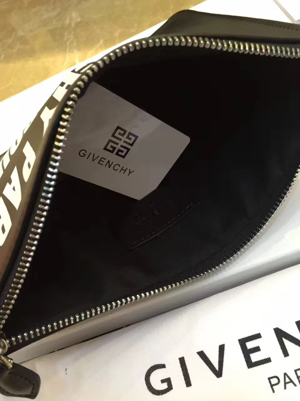 ジバンシィスーパーコピー GIVENCHY クラッチバッグ BK06072273001 WAR OF LOVE スターパッチ レザーポーチ