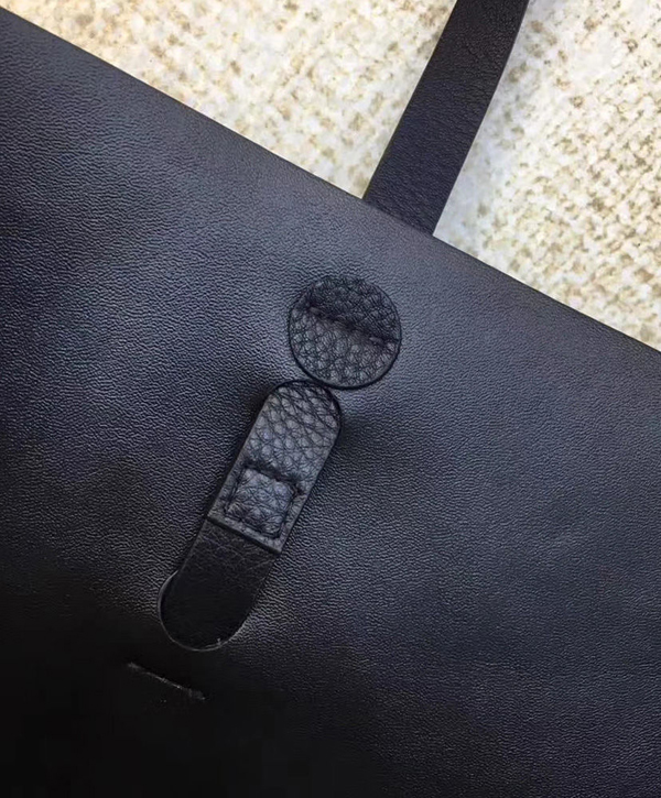バレンシアガ トートバッグ Everyday Tote S ホワイトロゴが印象的unisex スーパーコピー