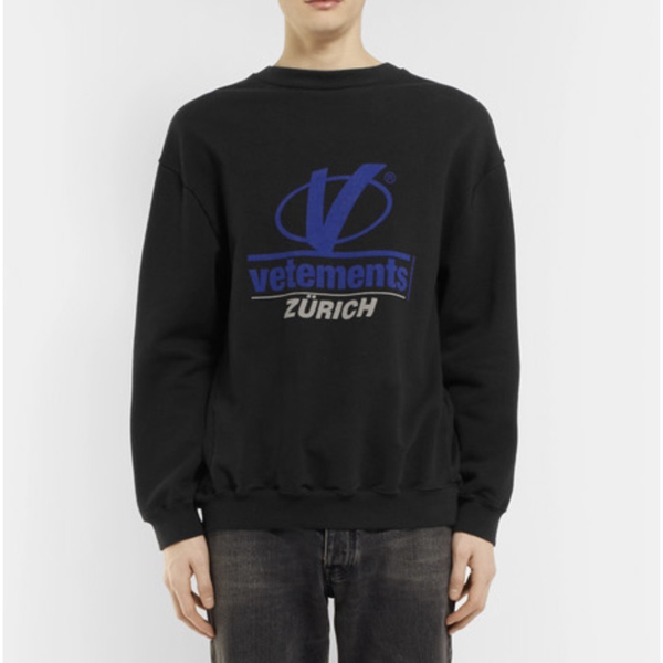 ヴェトモン tシャツ コピー VETEMENTS オーバーサイズ ロゴ スウェット 黒 スウェット トレーナー