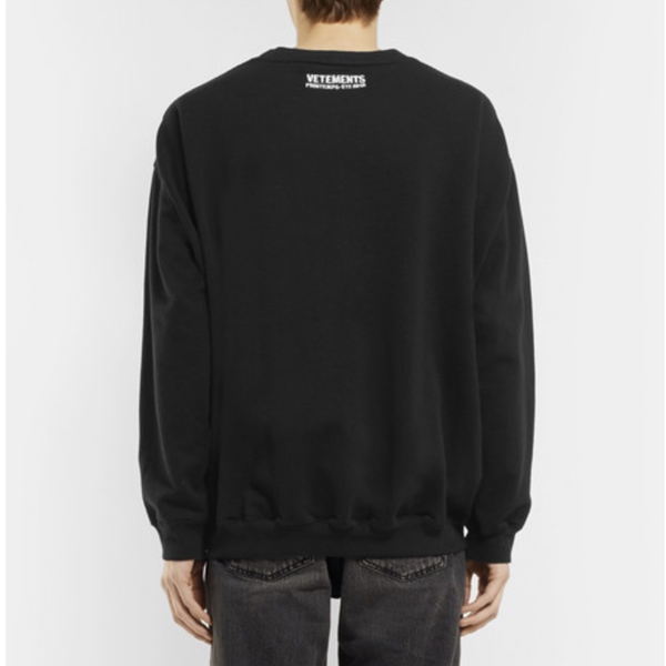 ヴェトモン tシャツ コピー VETEMENTS オーバーサイズ ロゴ スウェット 黒 スウェット トレーナー