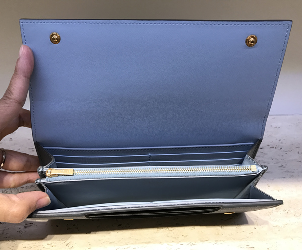 素敵カラー セリーヌ 財布コピー 101673AU8.10KL フラップ 2つ折り 長財布 Kohl