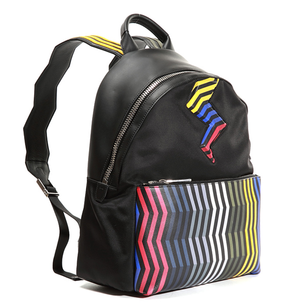 フェンディ リュック コピーフェンディ Striped プリント リュックサック VZ012 SHZ F0X93 稲妻モチーフ ユニセックス