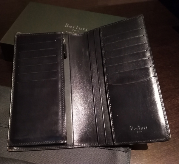 ベルルッティ財布 コピーBerluti Wスタンプx限定ゴールドパティーヌ希少品 ベルルッティ EBENE