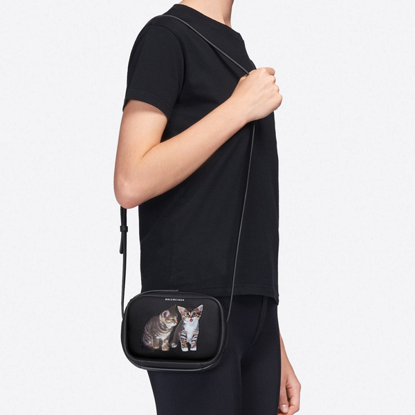 2025新作人気 バレンシアガ バレンシアガスーパーコピー Puppy & Kitten Everyday Camera Bag