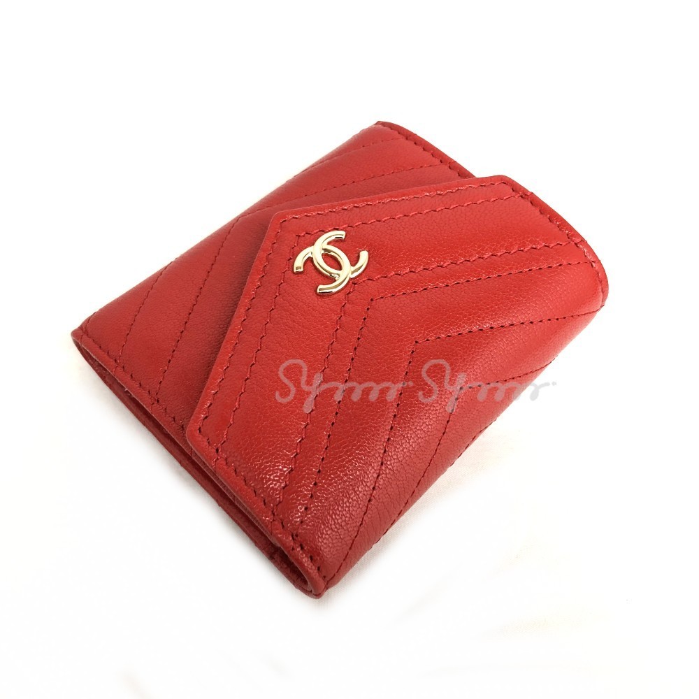シャネルコピー19ss シャネル 三つ折りミニ財布 レッド シェブロンステッチ