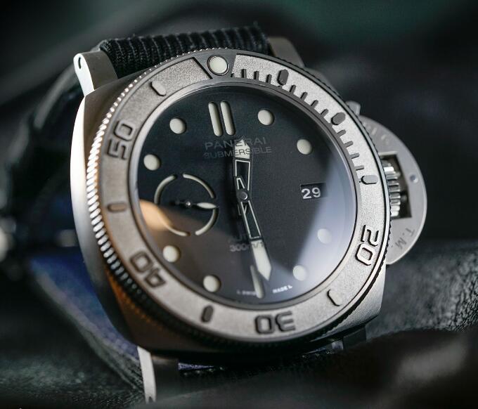 2019 パネライ コピー サブマーシブル マイク・ホーン エディション 47MM PAM00984